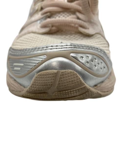 asics（アシックス）asics (アシックス) GEL-NIMBUS 9 ベージュ サイズ:24の古着・服飾アイテム