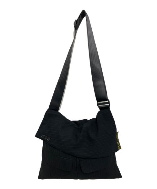 SUITCASE RECYCLED IN LONDON（SUITCASE RECYCLED IN LONDON）SUITCASE RECYCLED IN LONDON (SUITCASE RECYCLED IN LONDON) ショルダーバッグ ブラックの古着・服飾アイテム