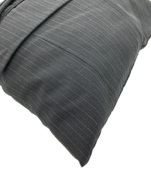 SUITCASE RECYCLED IN LONDON（SUITCASE RECYCLED IN LONDON）SUITCASE RECYCLED IN LONDON (SUITCASE RECYCLED IN LONDON) ショルダーバッグ ブラックの古着・服飾アイテム