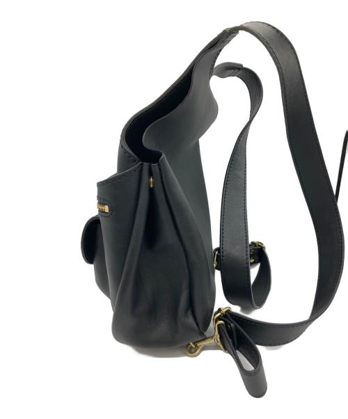 Herz（ヘルツ）Herz (ヘルツ) 着る鞄・ポケット付 ブラックの古着・服飾アイテム