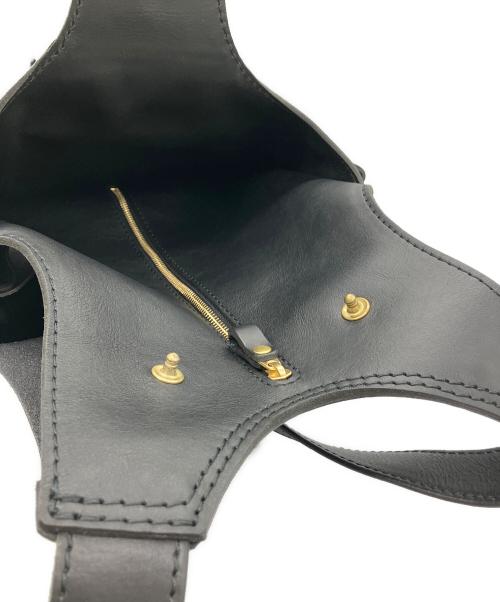 Herz（ヘルツ）Herz (ヘルツ) 着る鞄・ポケット付 ブラックの古着・服飾アイテム