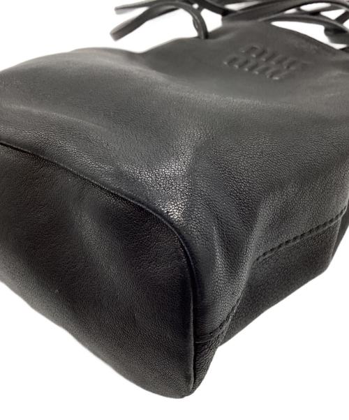 MIU MIU（ミュウミュウ）MIU MIU (ミュウミュウ) ナッパレザー ミニバッグ ブラックの古着・服飾アイテム