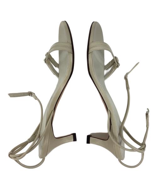 2.718（ニーテンナナイチハチ）2.718 (ニーテンナナイチハチ) バックルベルトサンダル ベージュ サイズ:36の古着・服飾アイテム