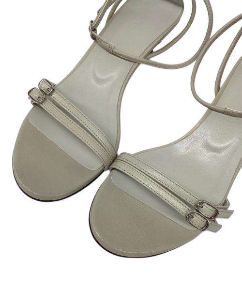 2.718（ニーテンナナイチハチ）2.718 (ニーテンナナイチハチ) バックルベルトサンダル ベージュ サイズ:36の古着・服飾アイテム