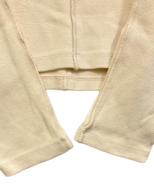 kaze no sumika（カゼノスミカ）kaze no sumika (カゼノスミカ) リブカットソー アイボリー サイズ:FREEの古着・服飾アイテム