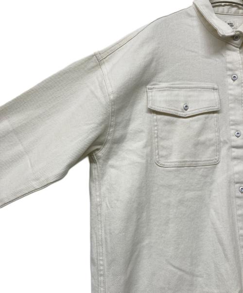 ARPEGE STORY（アルページュストーリー）ARPEGE STORY (アルページュストーリー) BIGデニムシャツ ホワイト サイズ:2 未使用品の古着・服飾アイテム