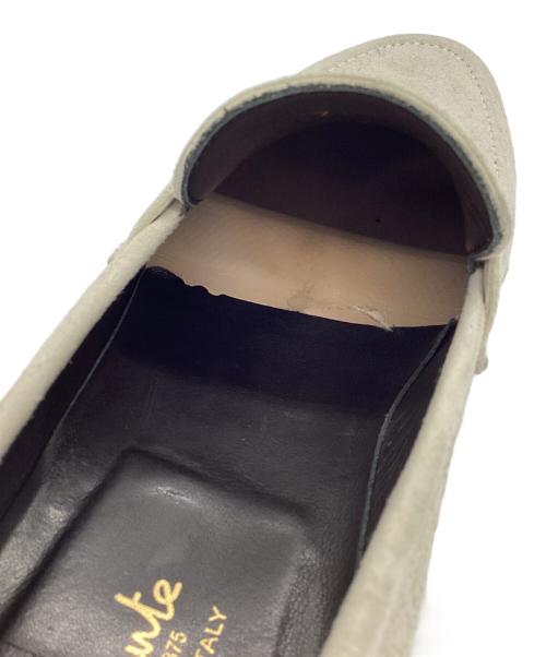 Ferrante（フェランテ）Ferrante (フェランテ) ISEO スエードコインローファー アイボリー サイズ:7の古着・服飾アイテム