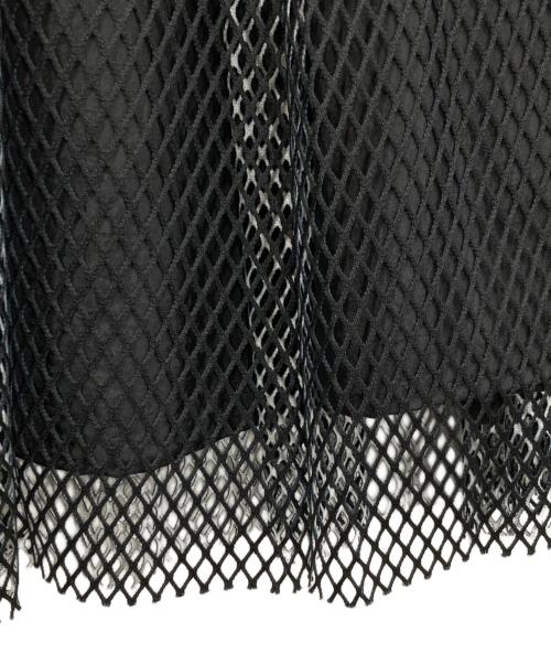 ESSENTIAL DESIGNS（エッセンシャルデザインズ）ESSENTIAL DESIGNS (エッセンシャルデザインズ) ダイヤネットチュールプリントスカート ブラック サイズ:36の古着・服飾アイテム