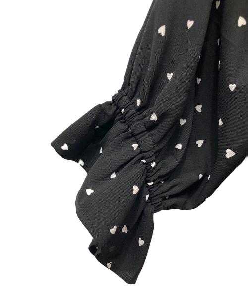 MISTREASS（ミストレアス）MISTREASS (ミストレアス) Heart Pattern Off Shoulder Frill Dress ブラック サイズ:Free 未使用品の古着・服飾アイテム