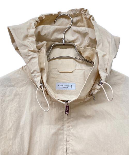 MACKINTOSH LONDON（マッキントッシュ ロンドン）MACKINTOSH LONDON (マッキントッシュ ロンドン) コットンナイロンタイプライターフーデッドブルゾン ベージュ サイズ:38の古着・服飾アイテム