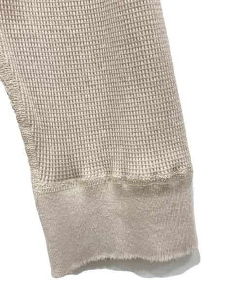 ANCELLM（アンセルム）ANCELLM (アンセルム) DAMAGE WAFFLE CREW LS T-SHIRT ベージュ サイズ:3の古着・服飾アイテム