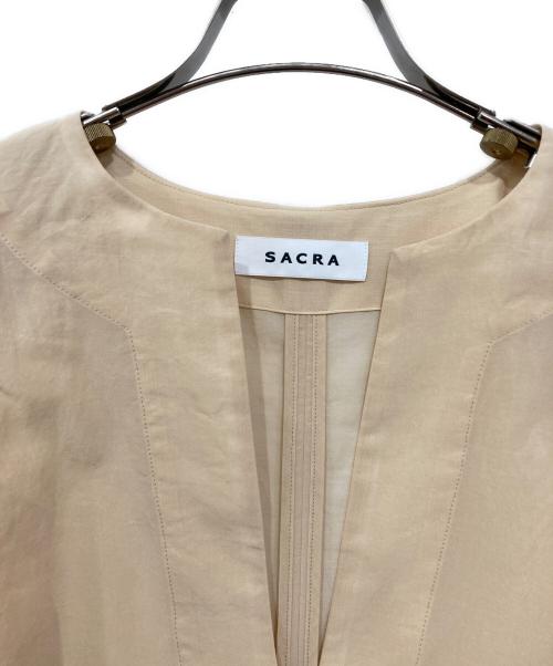 SACRA（サクラ）SACRA (サクラ) スクエアポンチョシルエットブラウス ベージュ サイズ:38の古着・服飾アイテム