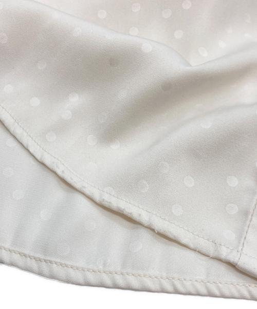 stola.（ストラ）stola. (ストラ) ドットエンボス割繊フリルブラウス アイボリー サイズ:36の古着・服飾アイテム