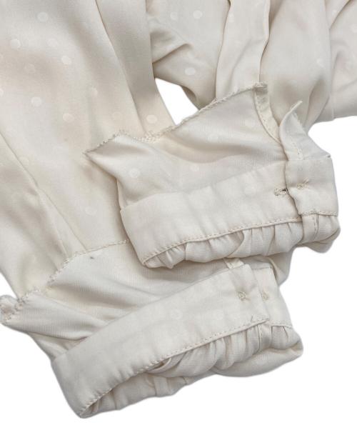 stola.（ストラ）stola. (ストラ) ドットエンボス割繊フリルブラウス アイボリー サイズ:36の古着・服飾アイテム