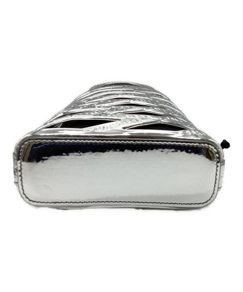 BALENCIAGA（バレンシアガ）BALENCIAGA (バレンシアガ) NEO PHONE HOLDER シルバーの古着・服飾アイテム
