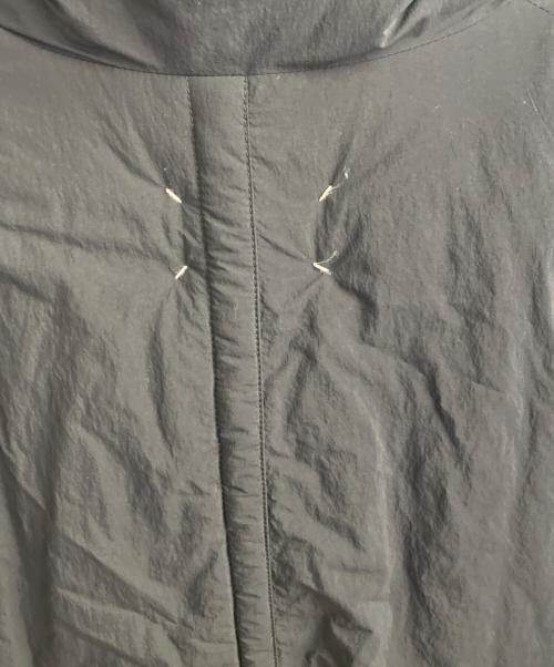 Maison Margiela（メゾンマルジェラ）Maison Margiela (メゾンマルジェラ) リサイクルナイロンオーバーサイズ PADDEDコート ブラック サイズ:40の古着・服飾アイテム
