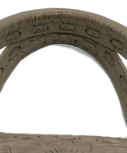 Carving Tribes（カービングトライブス）CARVING TRIBES (カービングトライブス) ミニセリア2WAYバッグ グレージュの古着・服飾アイテム