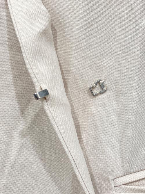 CADUNE（カデュネ）CADUNE (カデュネ) ノーカラージレ ベージュ サイズ:36の古着・服飾アイテム