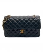 CHANELシャネル）の古着「マトラッセ25/チェーンショルダーバッグ」｜ブラック