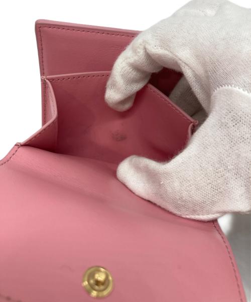 CELINE（セリーヌ）CELINE (セリーヌ) トリオンフ スモール フラップウォレット/3つ折り財布 ピンク サイズ:-の古着・服飾アイテム