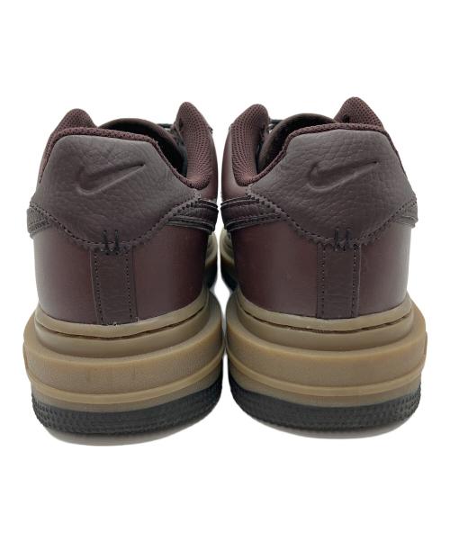 NIKE（ナイキ）NIKE (ナイキ) スニーカー ブラウン サイズ:27.5cmの古着・服飾アイテム