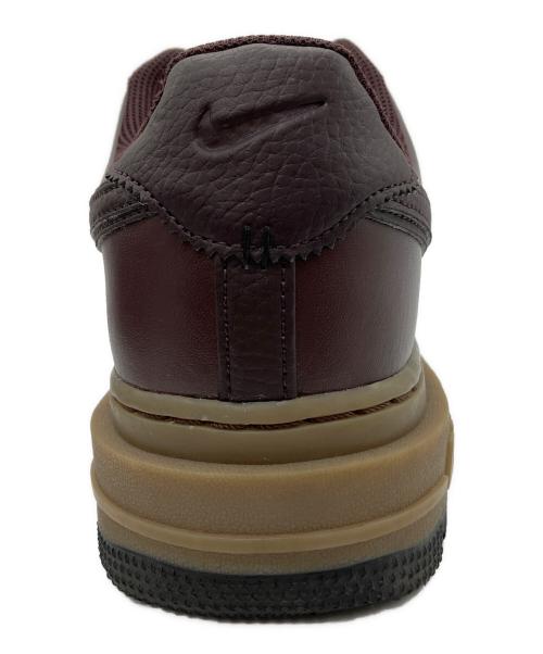 NIKE（ナイキ）NIKE (ナイキ) スニーカー ブラウン サイズ:27.5cmの古着・服飾アイテム