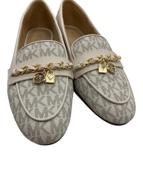 MICHAEL MICHAEL KORS（マイケル マイケルコース）MICHAEL MICHAEL KORS (マイケル マイケルコース) モノグラムローファー アイボリー サイズ:SIZE 6Mの古着・服飾アイテム