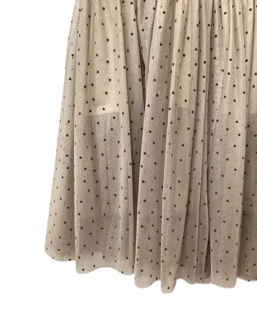 Yue（ユエ）Yue (ユエ) チュールスカート ベージュ サイズ:Mの古着・服飾アイテム