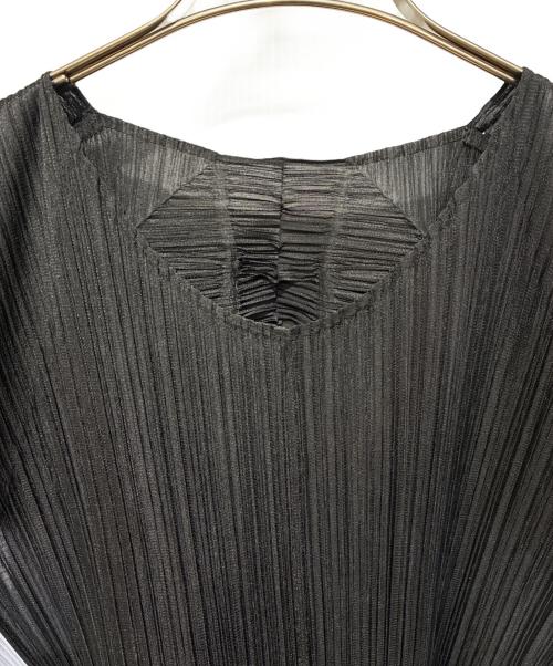 PLEATS PLEASE（プリーツプリーズ）PLEATS PLEASE (プリーツプリーズ) SALT TOP バイカラープリーツトップス ブラック×アイスグレー サイズ:-の古着・服飾アイテム