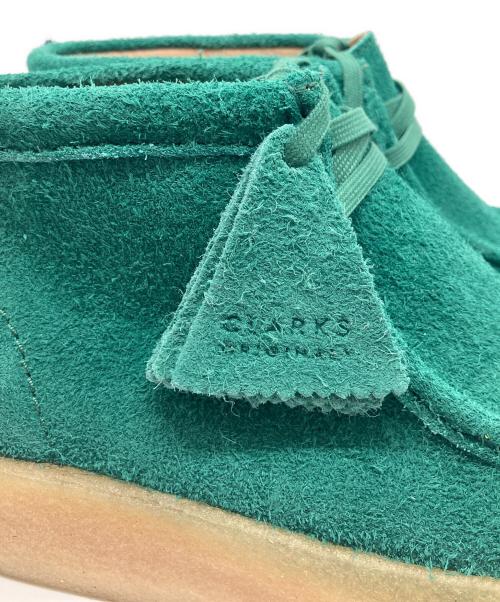 CLARKS ORIGINALS（クラークス オリジナルズ）CLARKS ORIGINALS (クラークス オリジナルズ) HIDDEN NY (ヒドゥンニューヨーク) WALLABEE CUP BOOT グリーン サイズ:43の古着・服飾アイテム