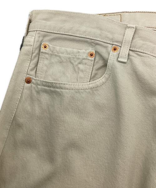 LEVI'S（リーバイス）LEVI'S (リーバイス) デニムパンツ ボタン裏275 ベージュ サイズ:W38L36の古着・服飾アイテム