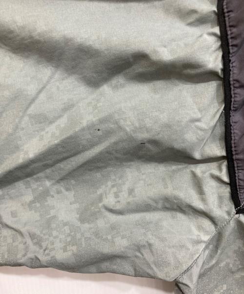 WEYEP（ウィエップ）WEYEP (ウィエップ) リメイクミリタリージャケット ネイビー×グレー サイズ:Mの古着・服飾アイテム