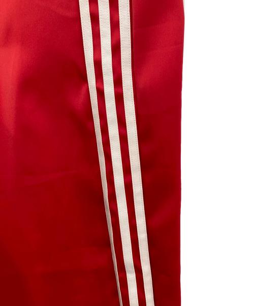 adidas（アディダス）adidas (アディダス) サテン ワイドレッグ トラックパンツ レッド サイズ:Sの古着・服飾アイテム