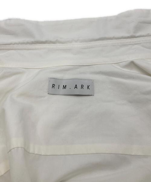 RIM.ARK（リムアーク）RIM.ARK (リムアーク) Oversize tuck volume SH ホワイト サイズ:FREEの古着・服飾アイテム
