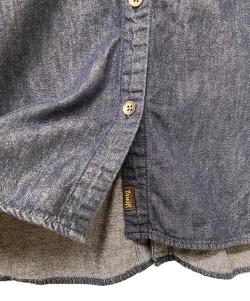 YANUK（ヤヌーク）YANUK (ヤヌーク) バックボタンシャツ インディゴ サイズ:Sの古着・服飾アイテム