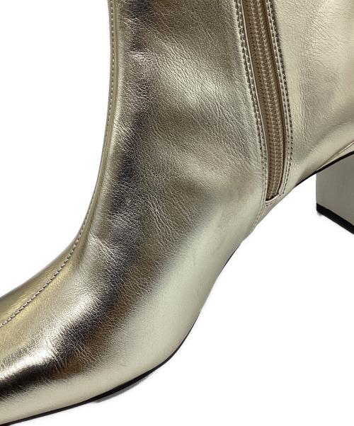 la belle etude（ラベルエチュード）la belle Etude (ラベルエチュード) メタリックショートブーツ ゴールド サイズ:Lの古着・服飾アイテム