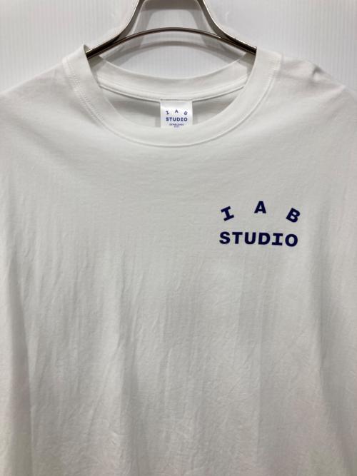 IAB STUDIO（アイエービースタジオ）IAB STUDIO (アイエービースタジオ) Tシャツ ホワイト サイズ:XLの古着・服飾アイテム