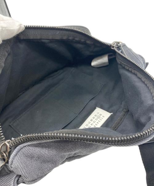 Maison Margiela（メゾンマルジェラ）Maison Margiela (メゾンマルジェラ) デニムウエストバッグ ネイビーの古着・服飾アイテム