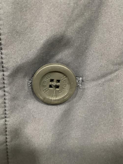 HERNO（ヘルノ）HERNO (ヘルノ) Laminar GORE-TEX / ダウンライナー ベルテッド トレンチ コート ネイビー サイズ:50の古着・服飾アイテム