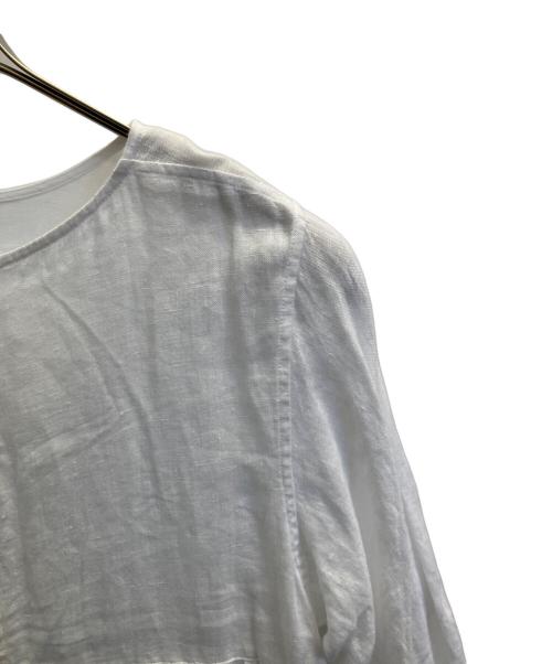 23区（ニジュウサンク）23区 (ニジュウサンク) LIBECO ティアード チュニック ブラウス ホワイト サイズ:SIZE 38の古着・服飾アイテム