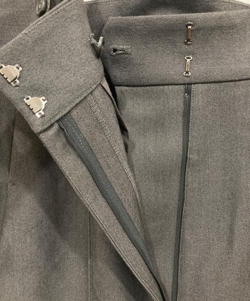 AKTE（アクテ）AKTE (アクテ) ストラップワイドパンツ グレー サイズ:1の古着・服飾アイテム