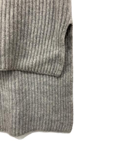 LE PHIL（ル フィル）LE PHIL (ル フィル) ウールシルクカシミヤニットジレ グレー サイズ:Fの古着・服飾アイテム