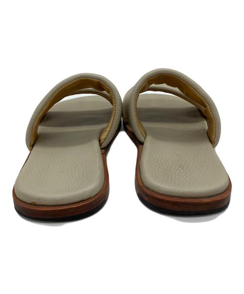 AURALEE（オーラリー）AURALEE (オーラリー) LEATHER STRAP SANDAL グレー サイズ:SIZE 8の古着・服飾アイテム