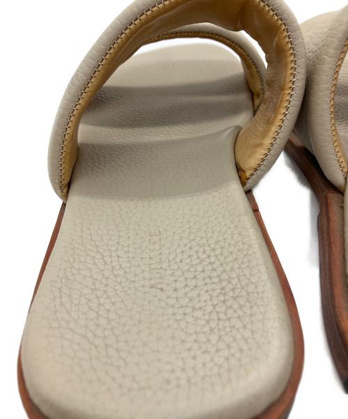 AURALEE（オーラリー）AURALEE (オーラリー) LEATHER STRAP SANDAL グレー サイズ:SIZE 8の古着・服飾アイテム