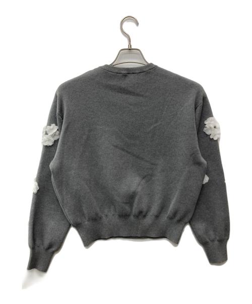 UNITED ARROWS（ユナイテッドアローズ）UNITED ARROWS (ユナイテッドアローズ) 3D フラワーモチーフ ロングスリーブ ニット グレー サイズ:-の古着・服飾アイテム