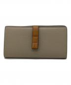 LOEWEロエベ）の古着「バーティカル ウォレット ラージ」｜ベージュ