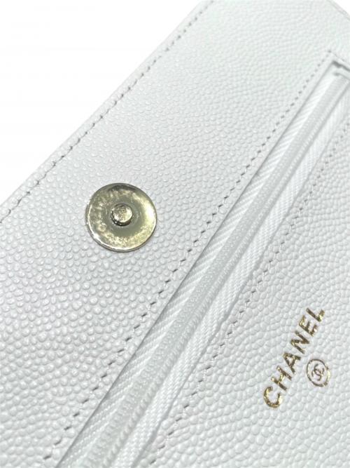 CHANEL（シャネル）CHANEL (シャネル) キャビアスキンチェーンショルダーウォレット ホワイト サイズ:-の古着・服飾アイテム