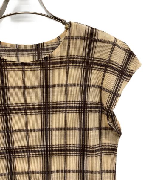 PLEATS PLEASE（プリーツプリーズ）PLEATS PLEASE (プリーツプリーズ) ブラウス ベージュ サイズ:3の古着・服飾アイテム