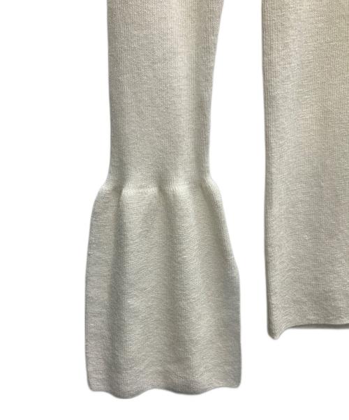 Mila Owen（ミラオーウェン）Mila Owen (ミラオーウェン) フレアスリーブルーズリブニット アイボリー サイズ:SIZE0 未使用品の古着・服飾アイテム