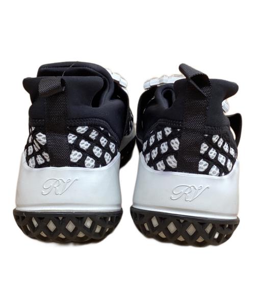 Roger Vivier（ロジェ ヴィヴィエ）Roger Vivier (ロジェ ヴィヴィエ) ストラスバックル ビジュー ブラック×ホワイト サイズ:361/2の古着・服飾アイテム